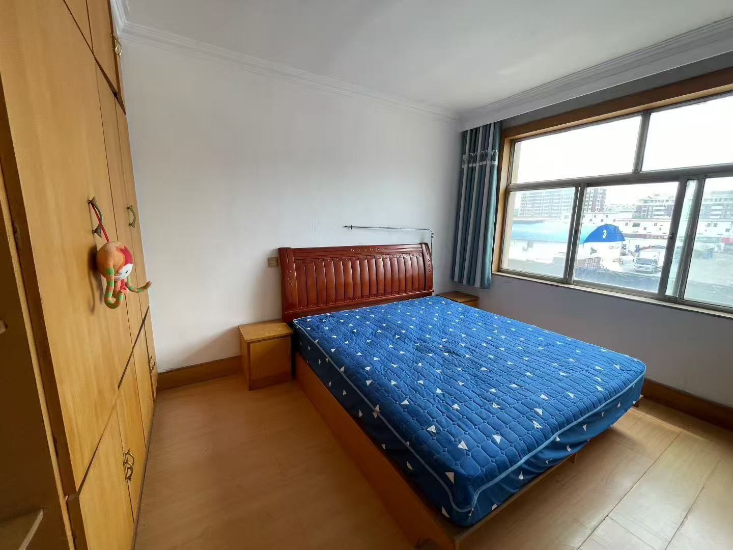 @700/月，興隆街，3樓3室