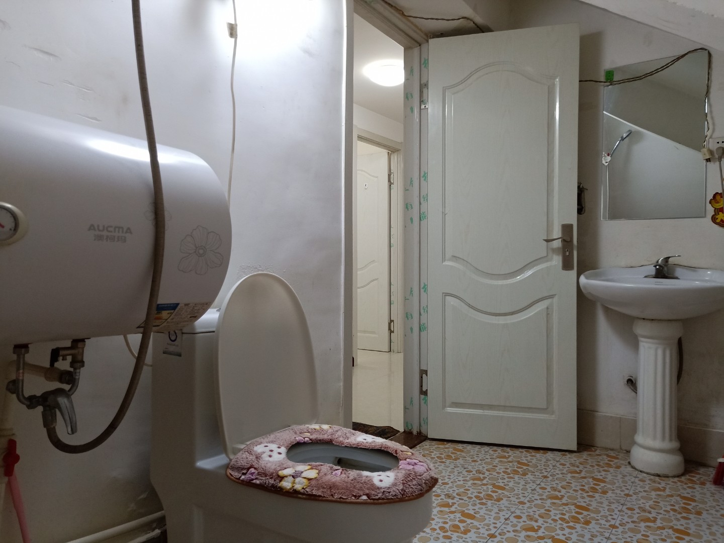 免費地暖精裝閣樓出租 免費地暖精裝閣樓出租