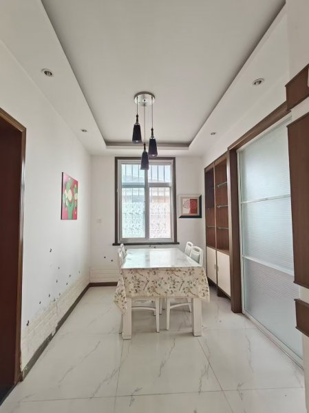 御景園貼地三樓121平+車庫僅售29.8萬三室 御景園貼地三樓121平+車庫僅售29.8萬三室