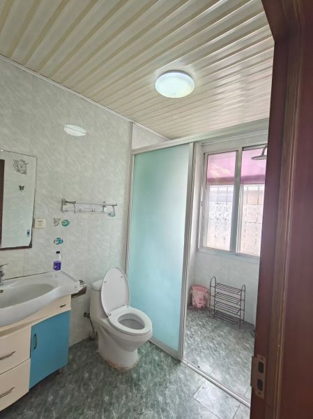 御景園貼地三樓121平+車庫僅售29.8萬三室 御景園貼地三樓121平+車庫僅售29.8萬三室