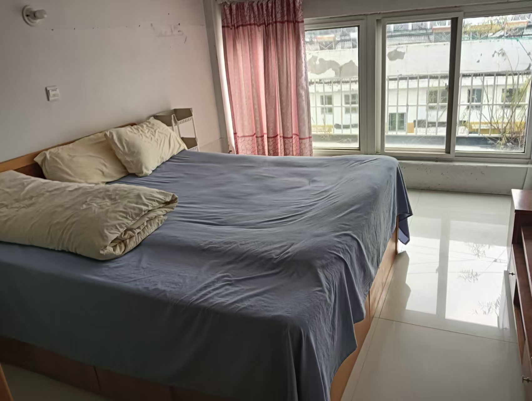 【出租】文峰花園閣樓，家具家電齊全，月租400