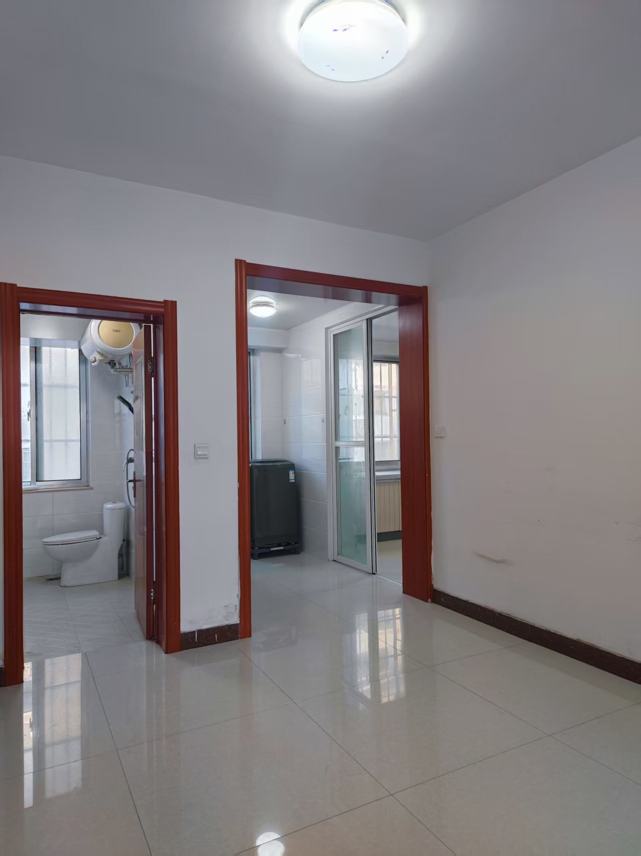 【出租】石馬街一樓95平2室精裝地暖月租/1000