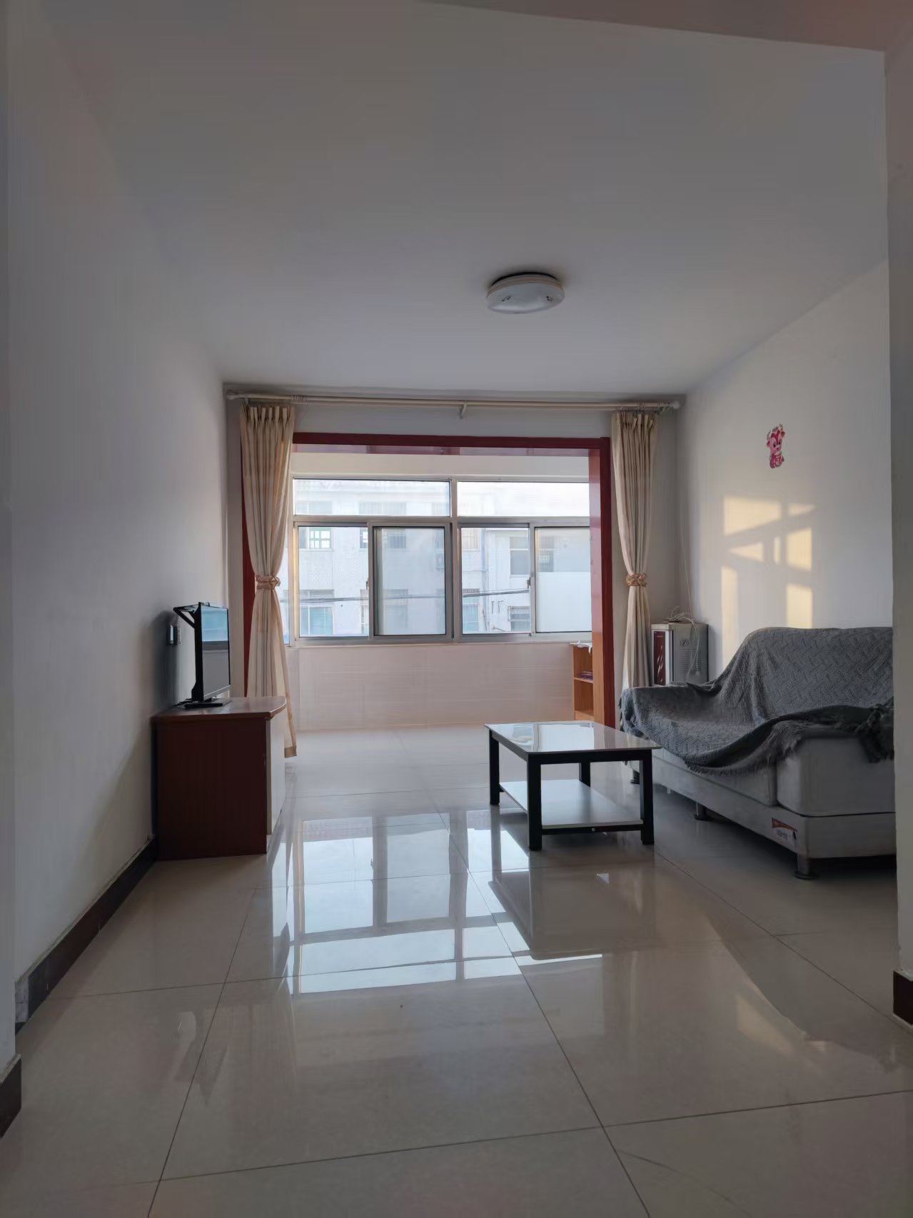 【出租】石馬街一樓95平2室精裝地暖月租/1000