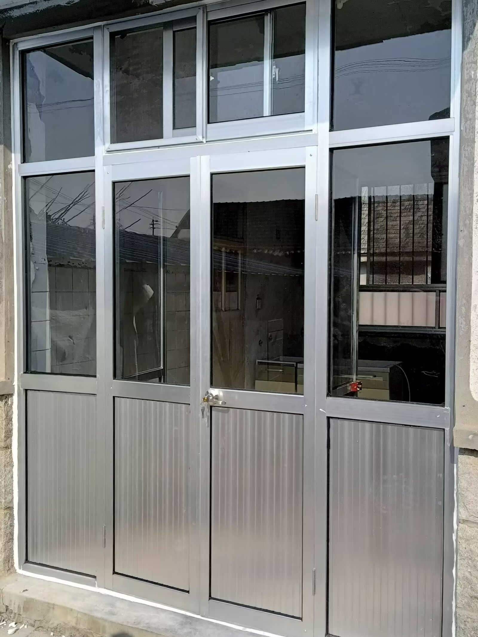 文登區(qū)興安鋁合金門窗 紗窗 不銹鋼防盜欄 文登區(qū)興安鋁合金門窗 紗窗 不銹鋼防盜欄