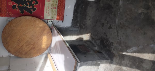 國(guó)貿(mào)大廈附近有民房?jī)砷g出租 國(guó)貿(mào)大廈附近有民房?jī)砷g出租