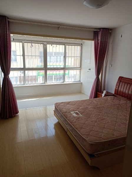 泰浩華居自家房出租