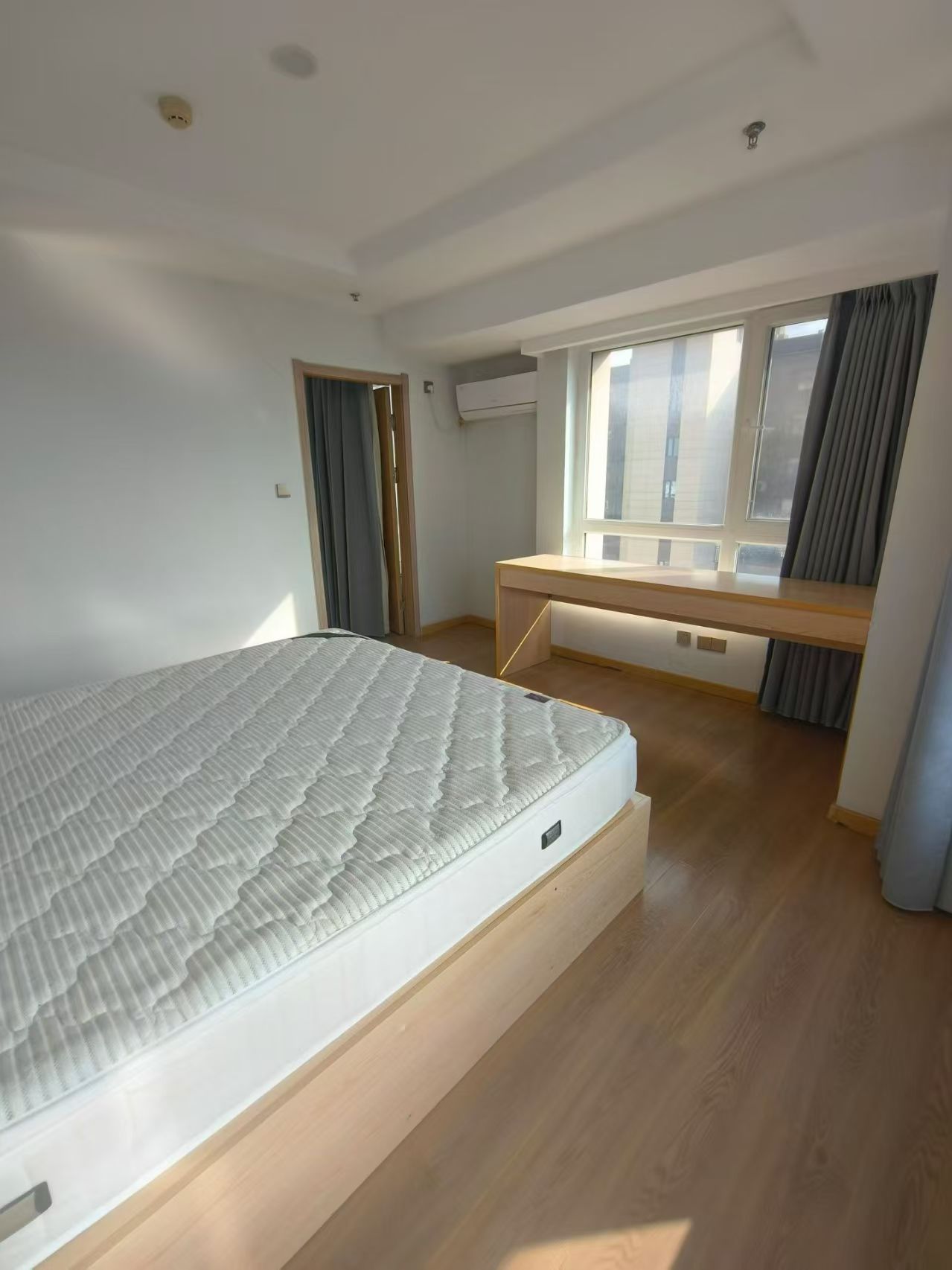 寶宇公館電梯最好樓層75平兩室精裝月租1200元