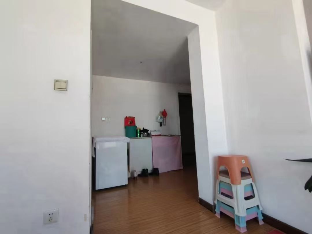 御景花園22樓56平民水民電月租1000元