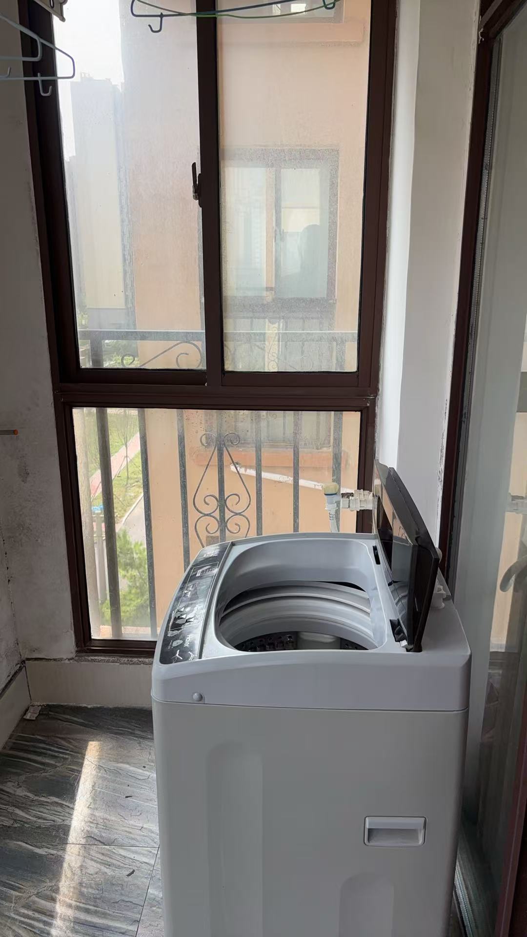 興業(yè)茗電梯樓出租