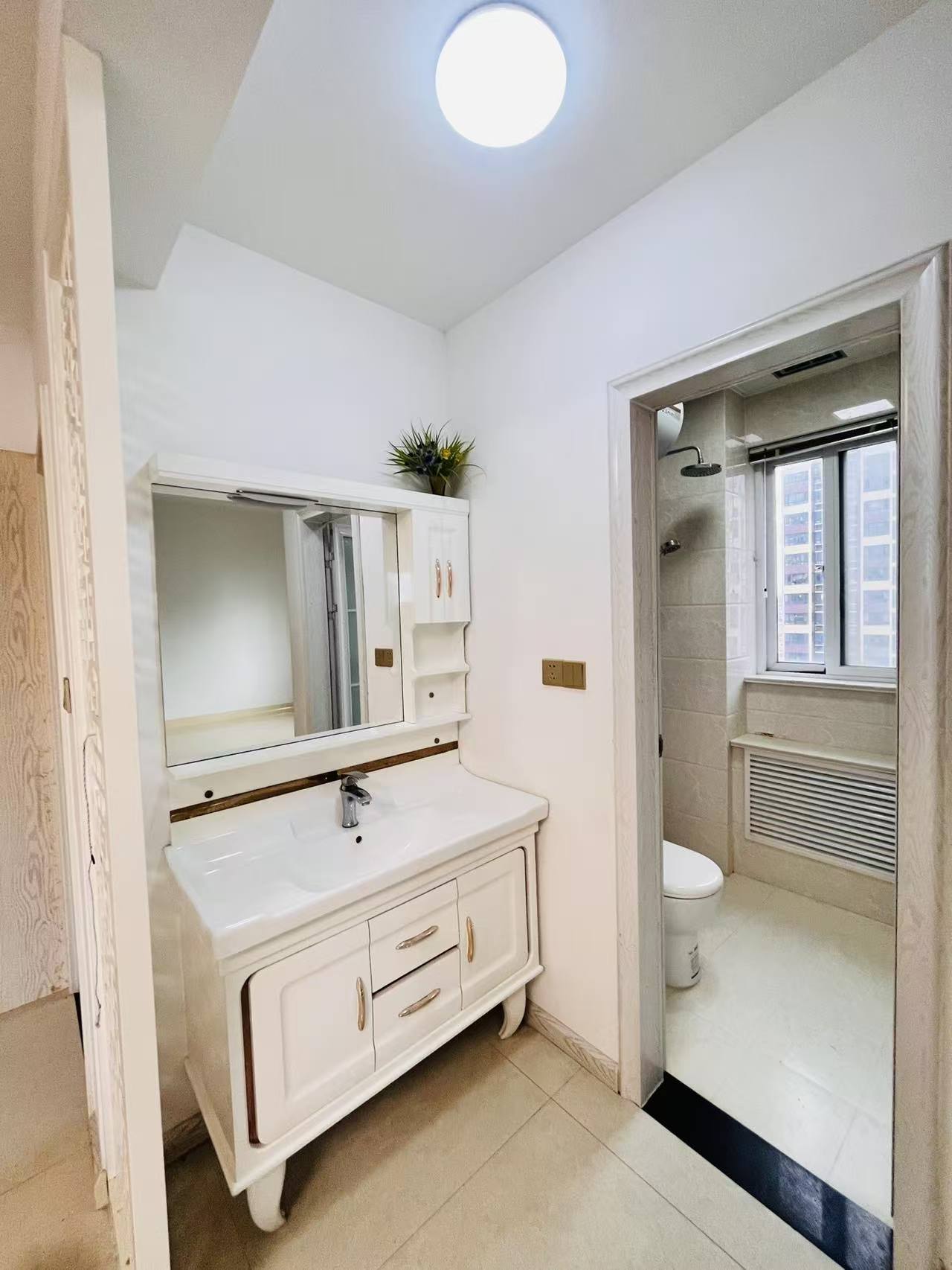 二中**房，文山書香苑三室兩廳兩衛(wèi)精裝房121.5平出售