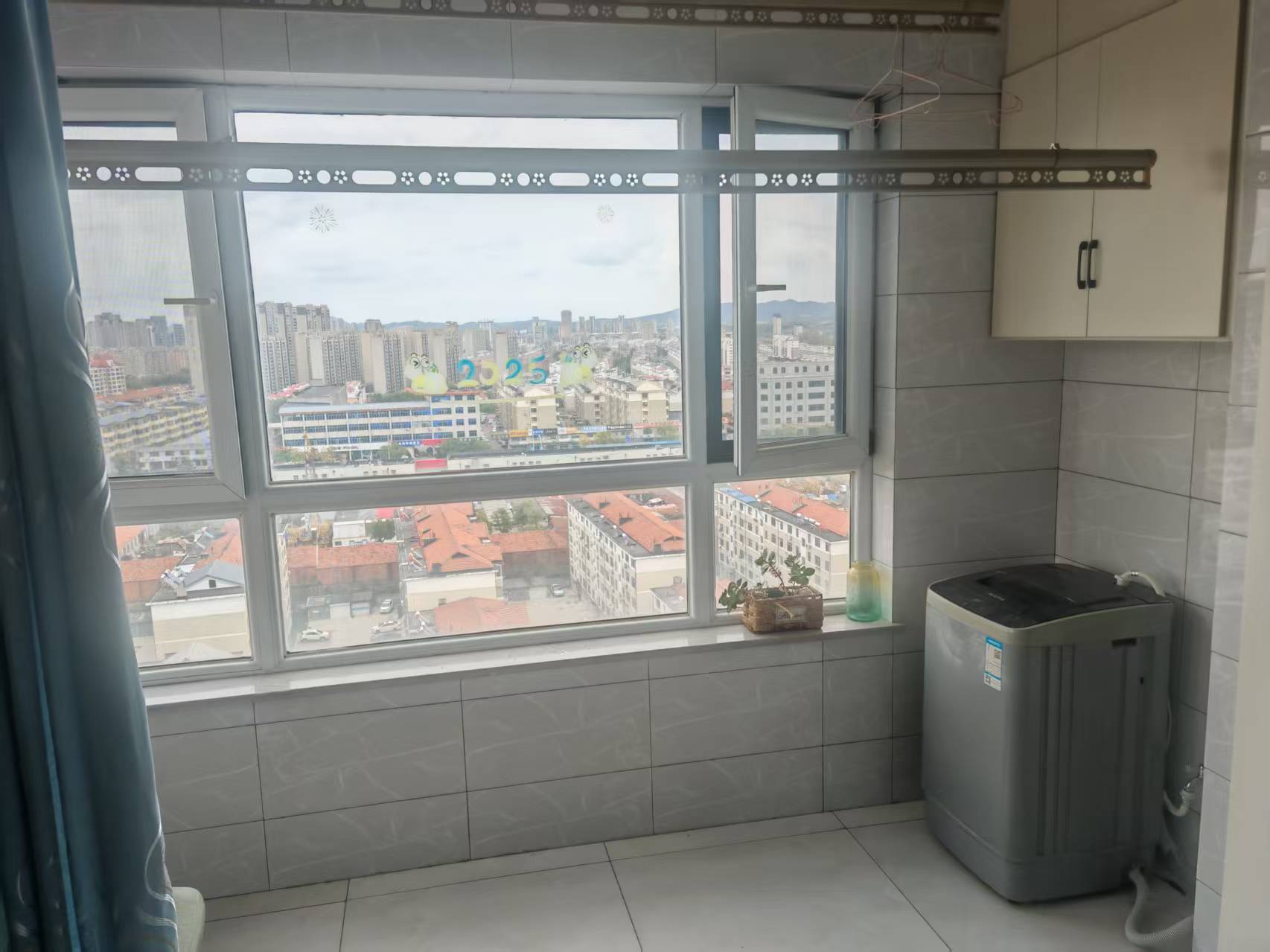 文山書(shū)香園70平房屋出租，帶草房，電梯房，家電家具齊全