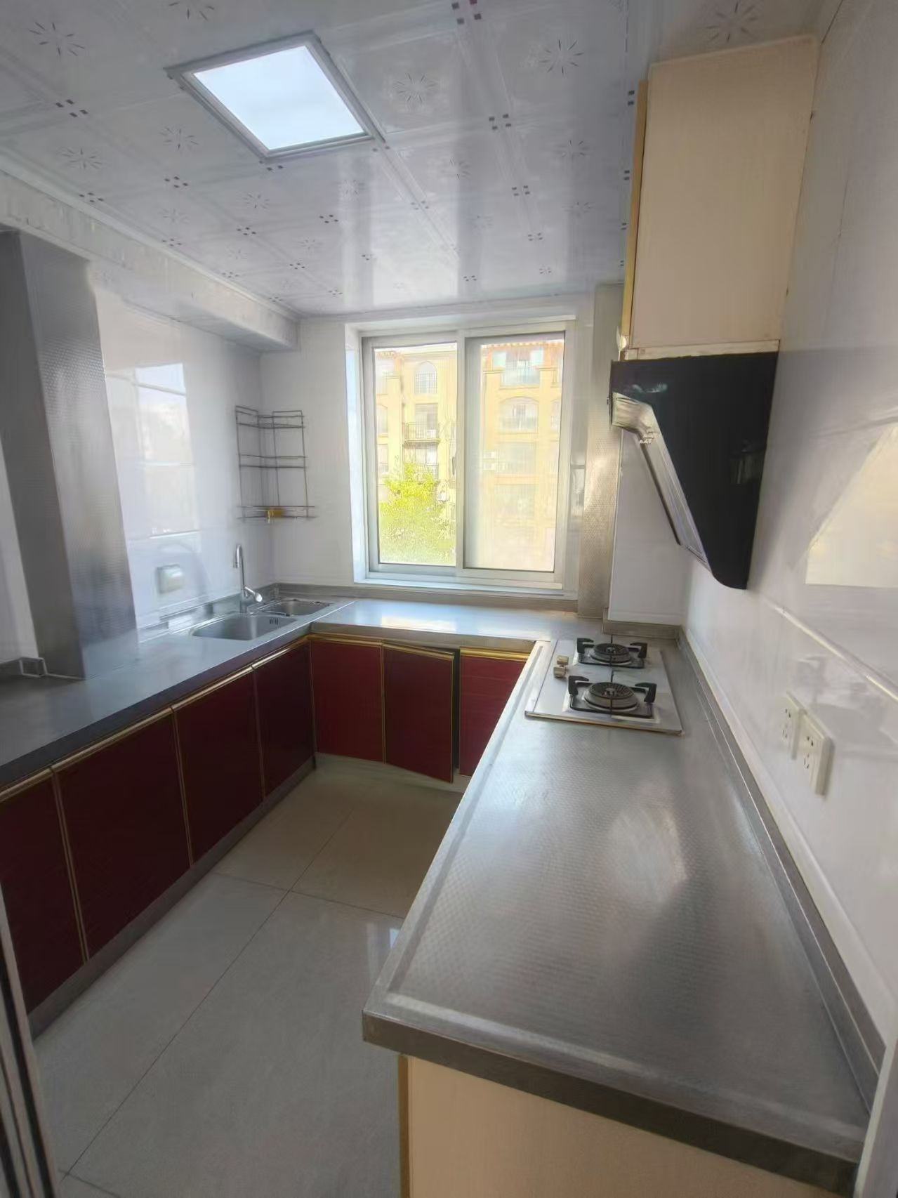 泰浩華府住人二樓76.67平兩室34.8萬 泰浩華府住人二樓76.67平兩室34.8萬