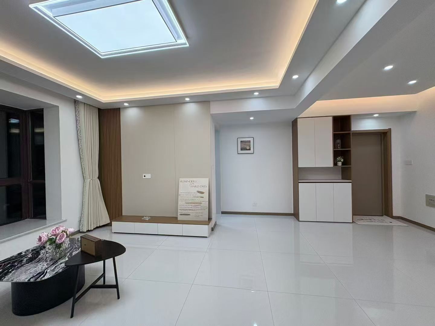 御景花園112.29平三室北向大平臺(tái)53.8萬 御景花園112.29平三室北向大平臺(tái)53.8萬