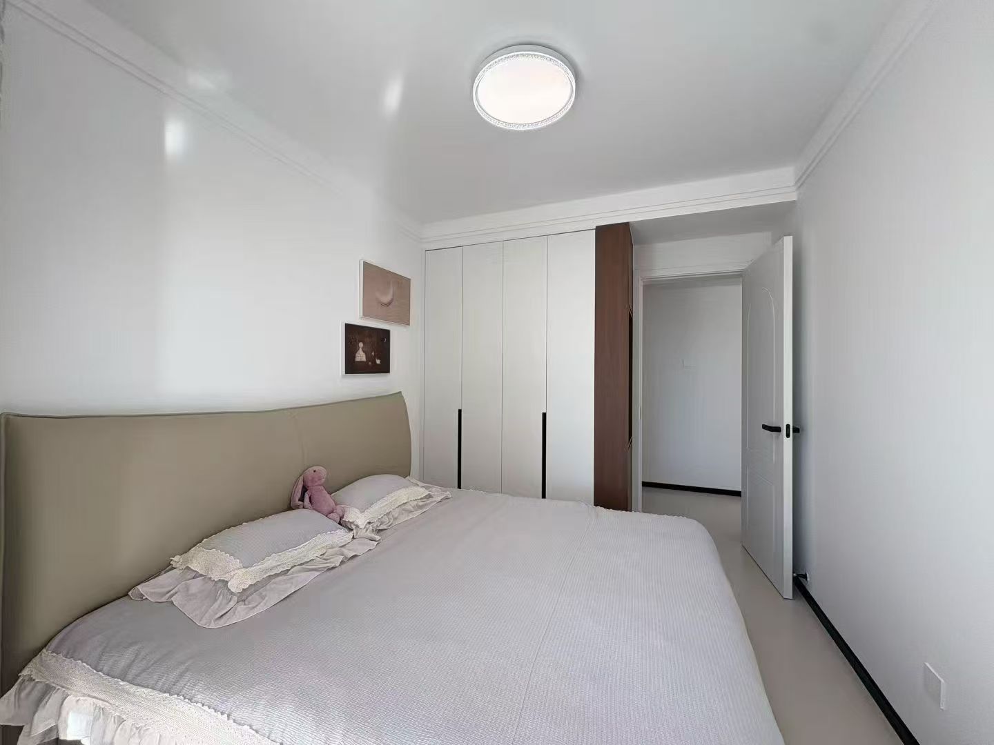 峰山御景小區(qū)122平婚房三室59.8萬(wàn) 峰山御景小區(qū)122平婚房三室59.8萬(wàn)