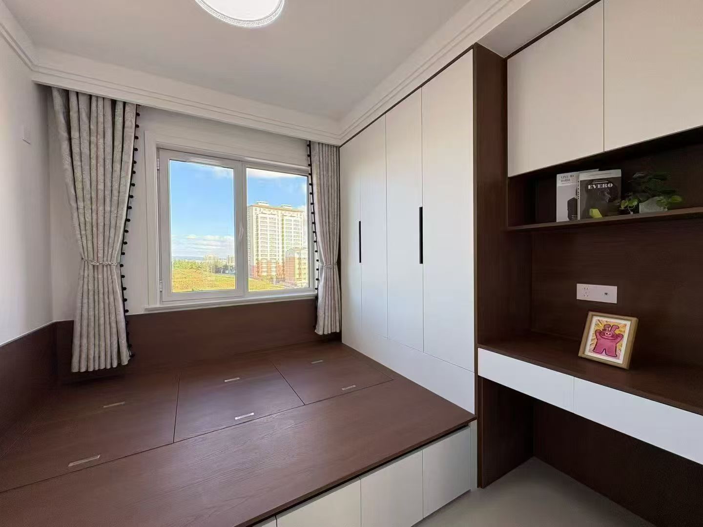 峰山御景小區(qū)122平婚房三室59.8萬(wàn) 峰山御景小區(qū)122平婚房三室59.8萬(wàn)