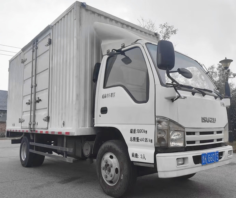 國(guó)五五十鈴四米二寬體廂貨 國(guó)五五十鈴四米二寬體廂貨