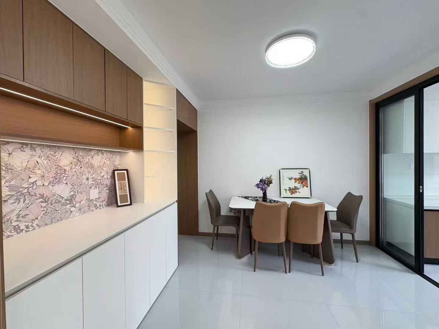 首付兩萬二建小區(qū)澆筑樓二樓161.95平三室環(huán)保裝修47.8 首付兩萬二建小區(qū)澆筑樓二樓161.95平三室環(huán)保裝修47.8