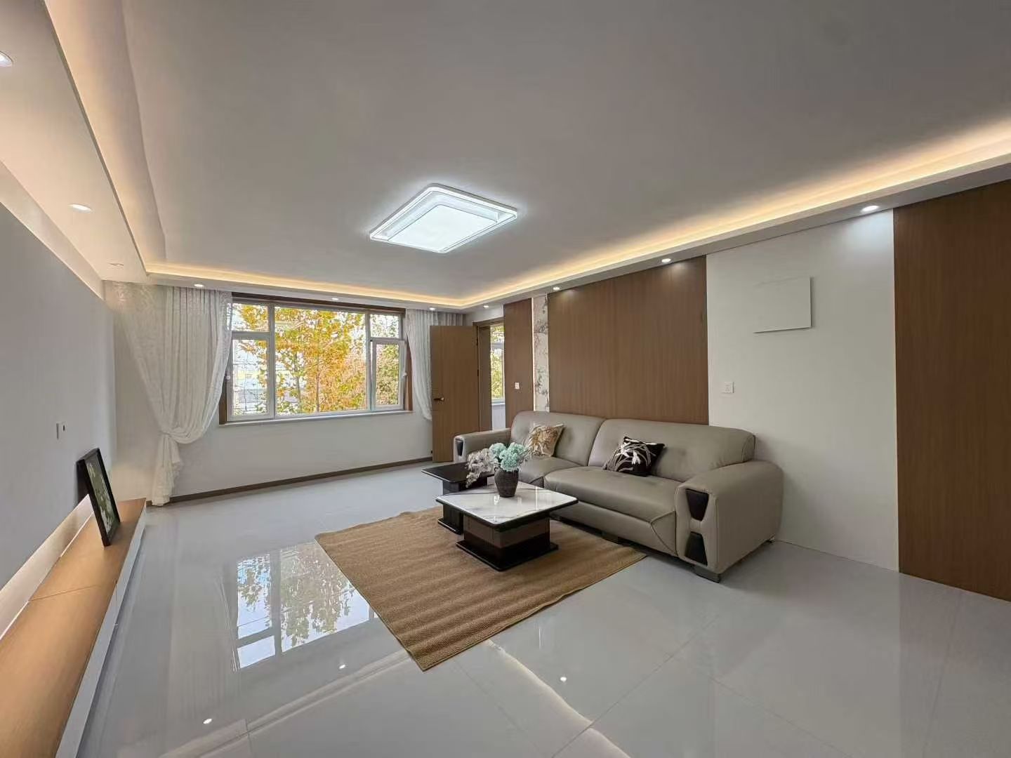 首付兩萬二建小區(qū)澆筑樓二樓161.95平三室環(huán)保裝修47.8 首付兩萬二建小區(qū)澆筑樓二樓161.95平三室環(huán)保裝修47.8