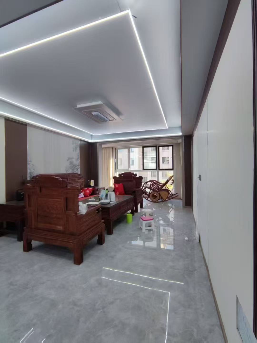 海泰三期電梯洋房128平三室兩衛(wèi)豪華裝修75萬 海泰三期電梯洋房128平三室兩衛(wèi)豪華裝修75萬