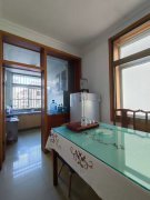 河南水產(chǎn)旁利民街澆筑樓三樓143.55平三室49.8萬