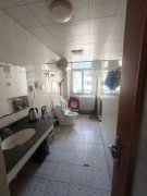 河南水產(chǎn)旁利民街澆筑樓三樓143.55平三室49.8萬