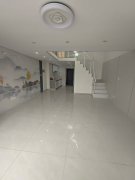 新羅小鎮(zhèn)電梯好樓層上下兩層115.78平精裝21.6