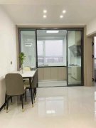 天山水尚居民小區(qū)8樓電梯好樓層三室102平精裝37.8萬(wàn)