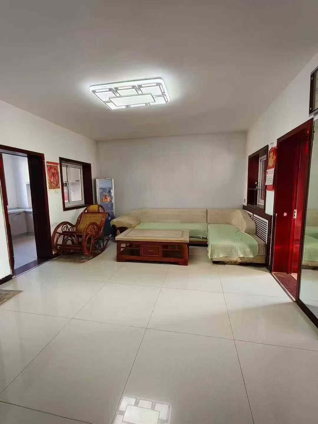 永安街澆筑樓 二樓100.63平兩室34.8萬 永安街澆筑樓 二樓100.63平兩室34.8萬